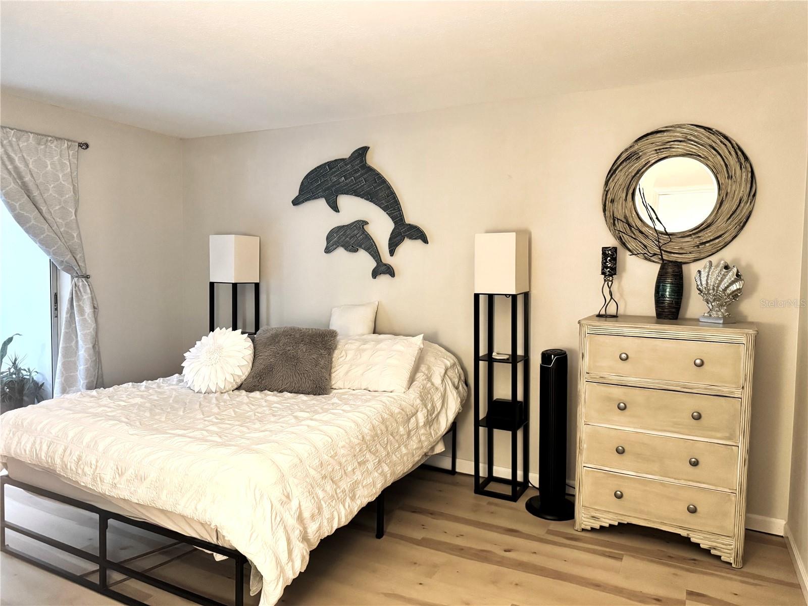 BAYSHORE ON THE LAKE APTS II SEC 3 - Residential