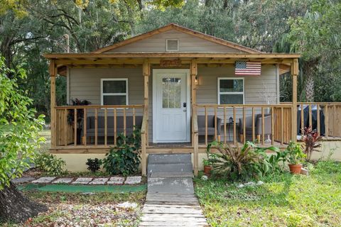 A home in PALATKA