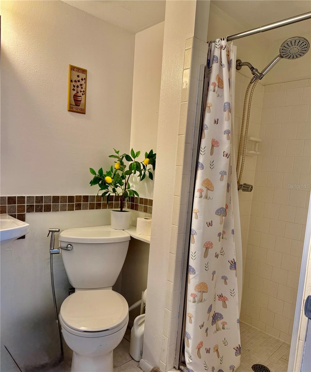 BAYSHORE SECOND CONDO SEC 15 - Residential