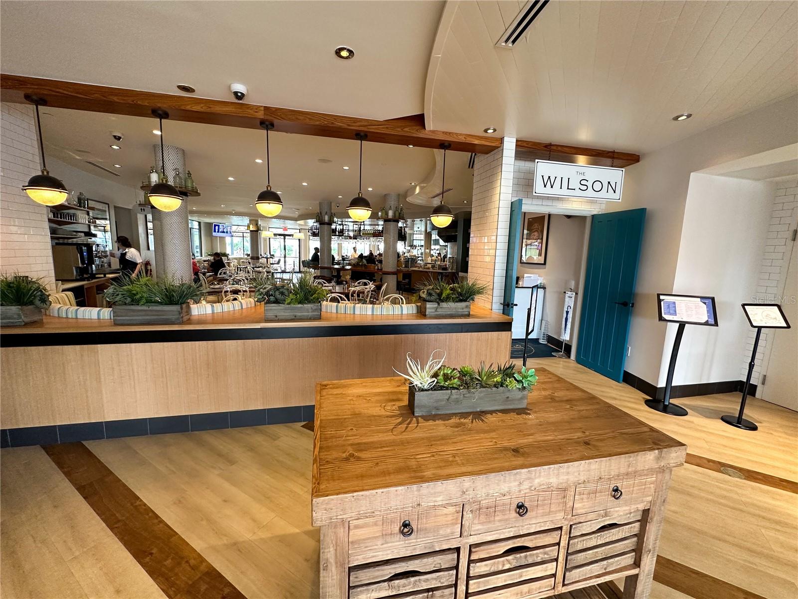 225 CELEBRATION PLACE # 527