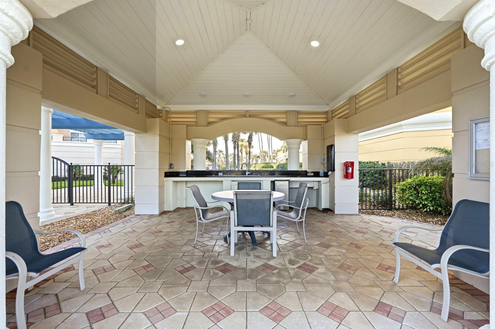 HAMMOCK DUNES - Residential