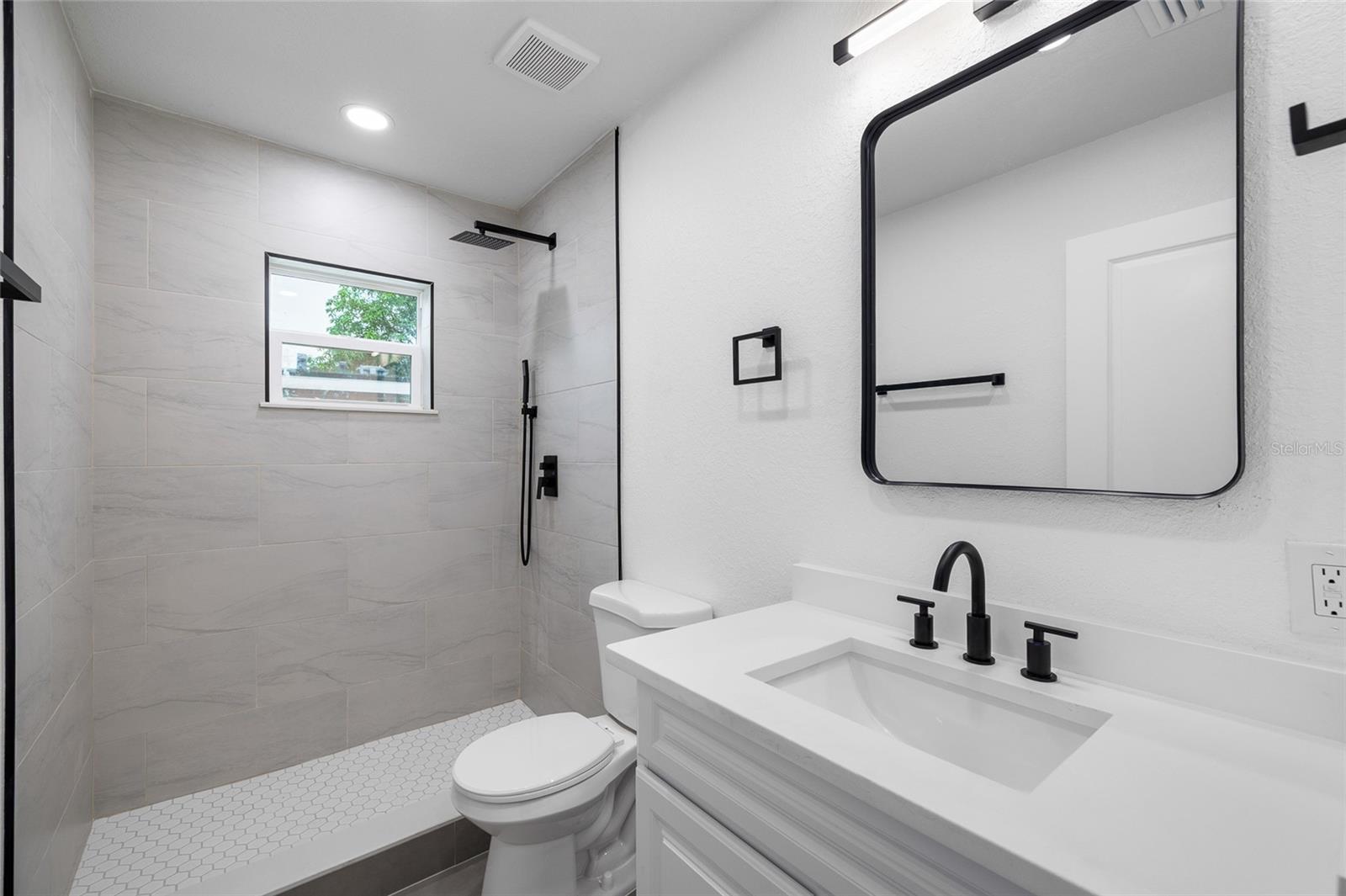 WEST PORT - Residential