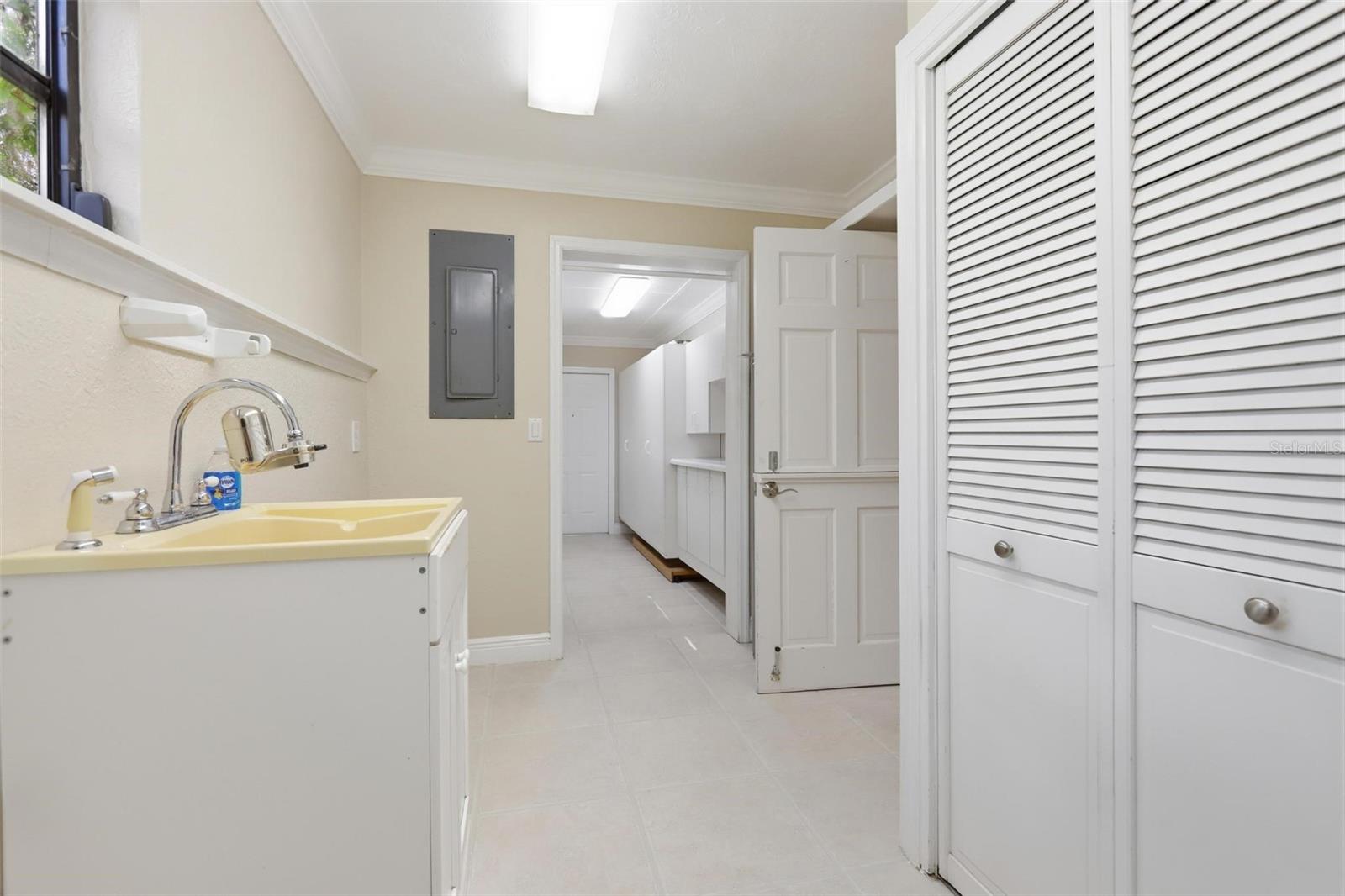 NORRIS SUB DUPONT & GAUDRY GRANT - Residential