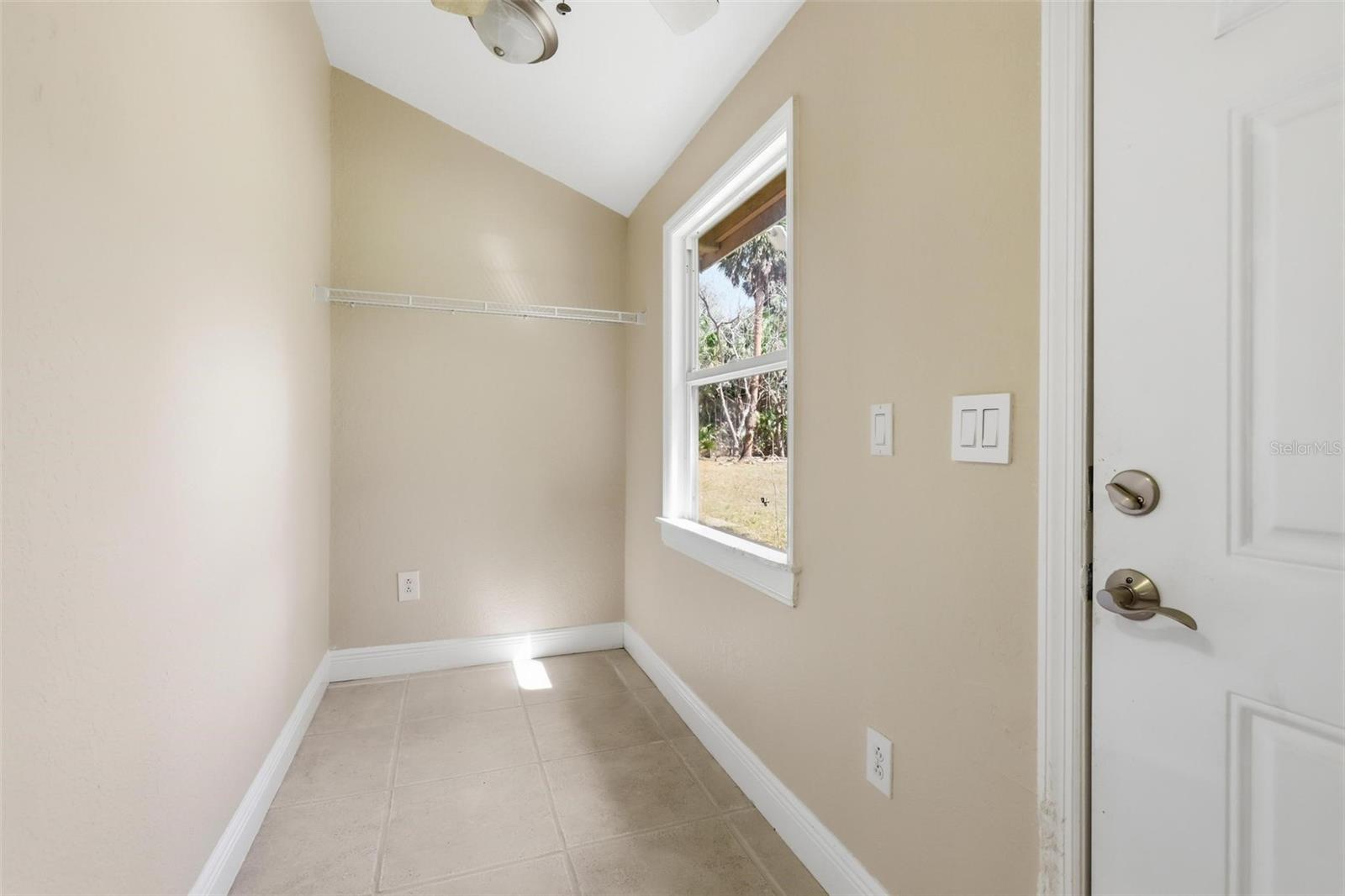 NORRIS SUB DUPONT & GAUDRY GRANT - Residential