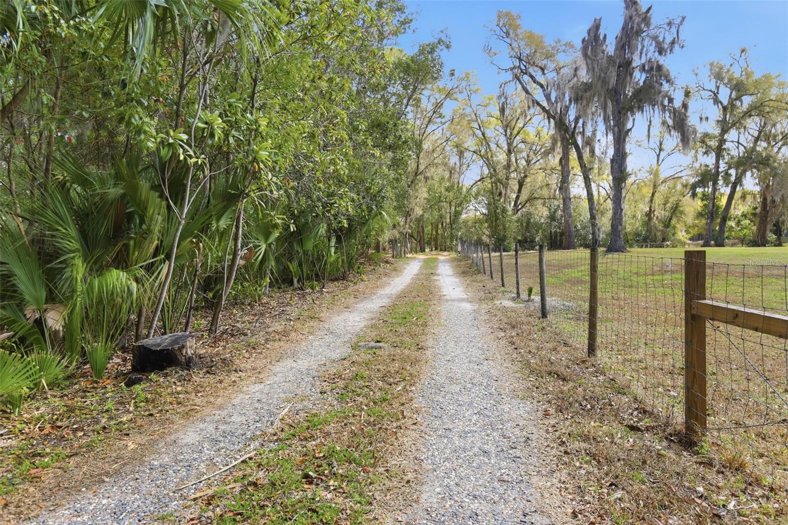 NORRIS SUB DUPONT & GAUDRY GRANT - Residential