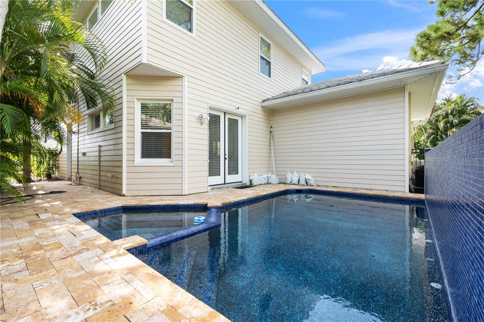 BOCA CIEGA CLUB - Residential