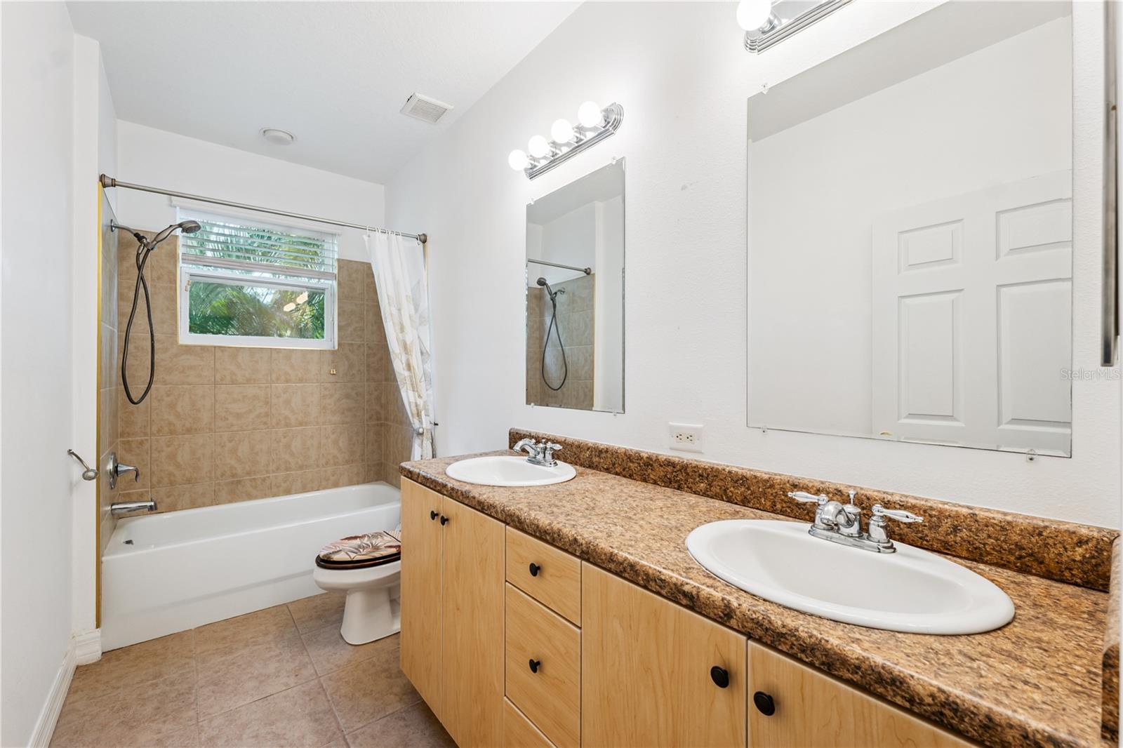 BOCA CIEGA CLUB - Residential