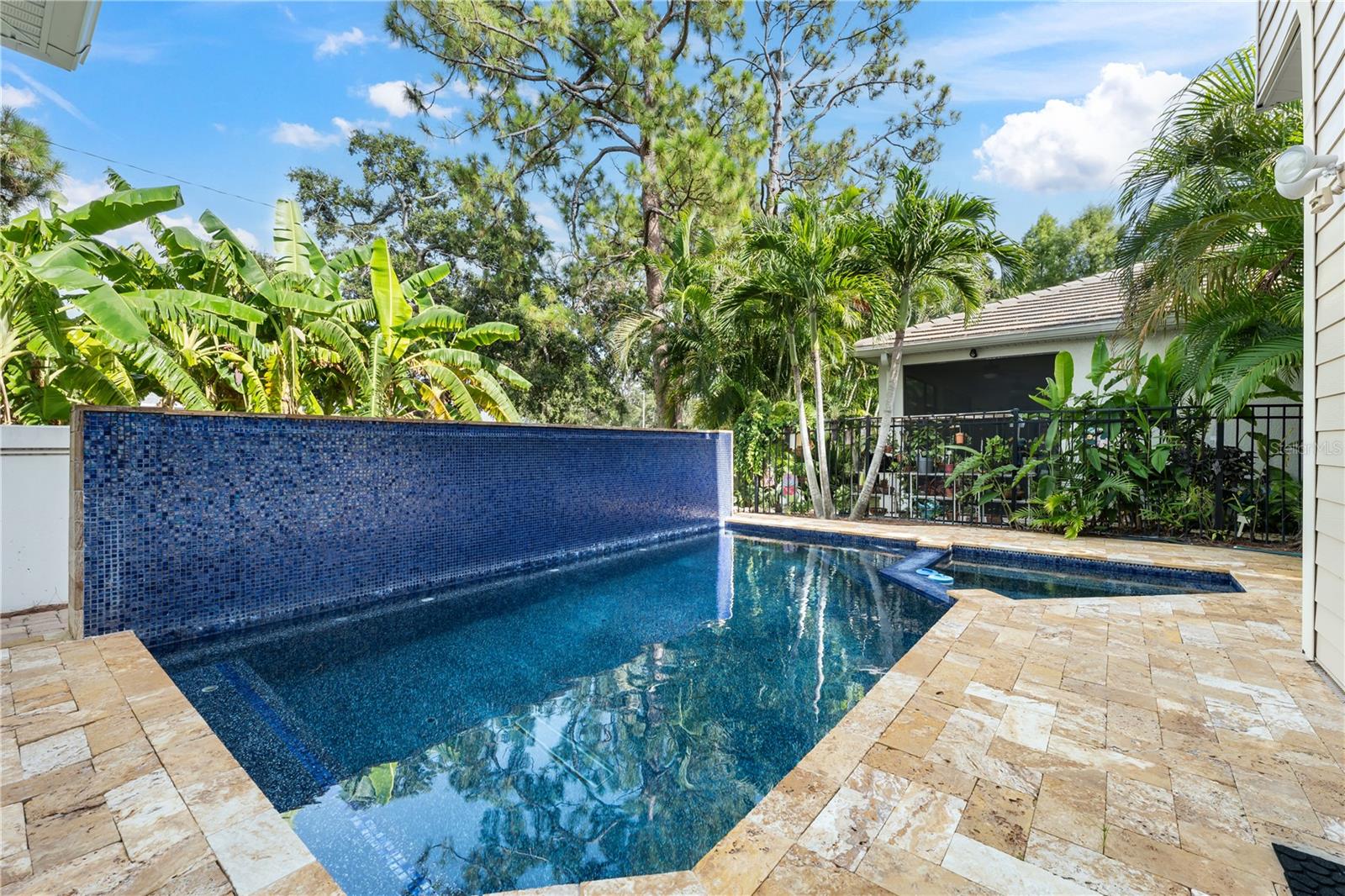 BOCA CIEGA CLUB - Residential