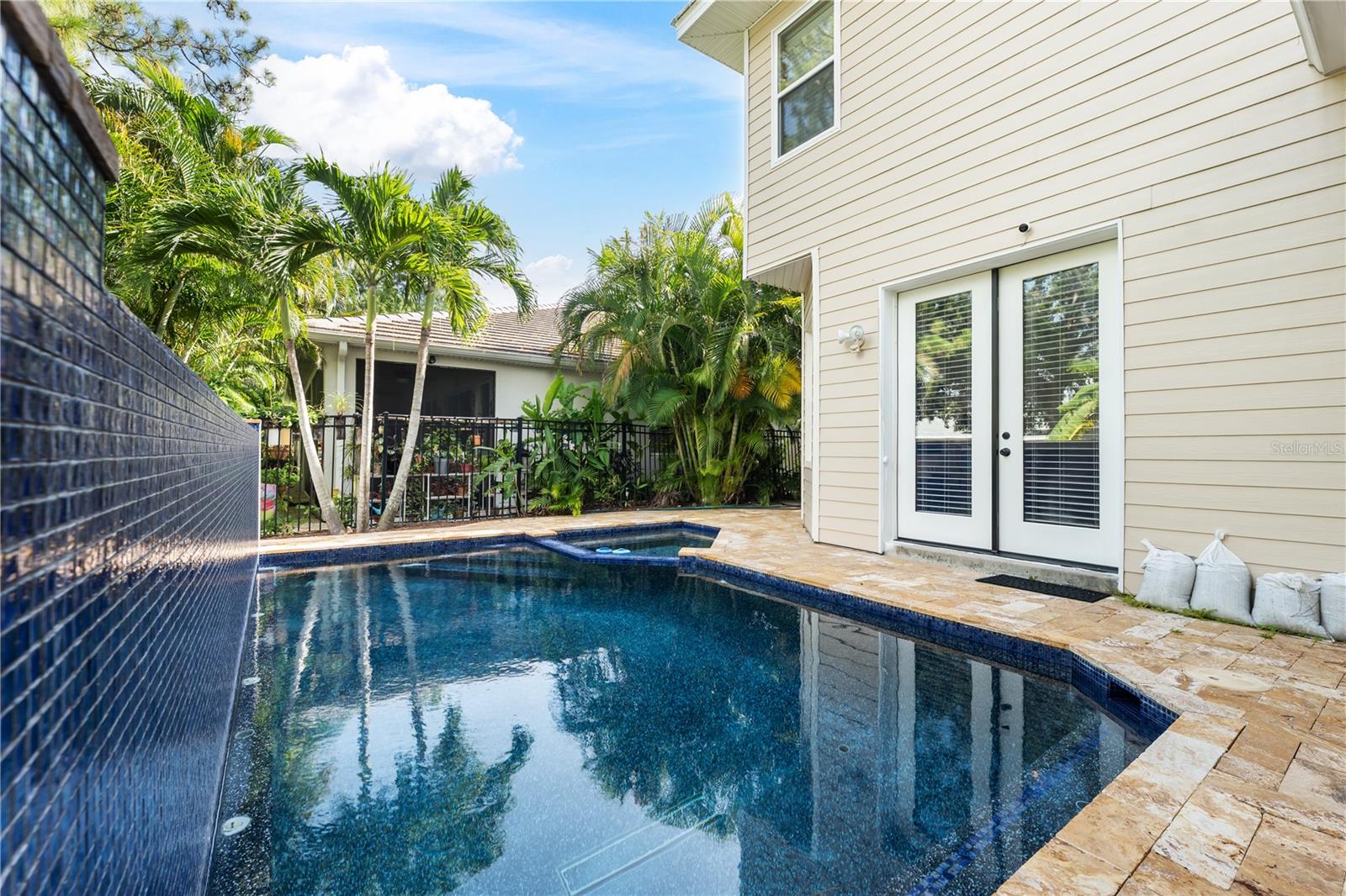BOCA CIEGA CLUB - Residential