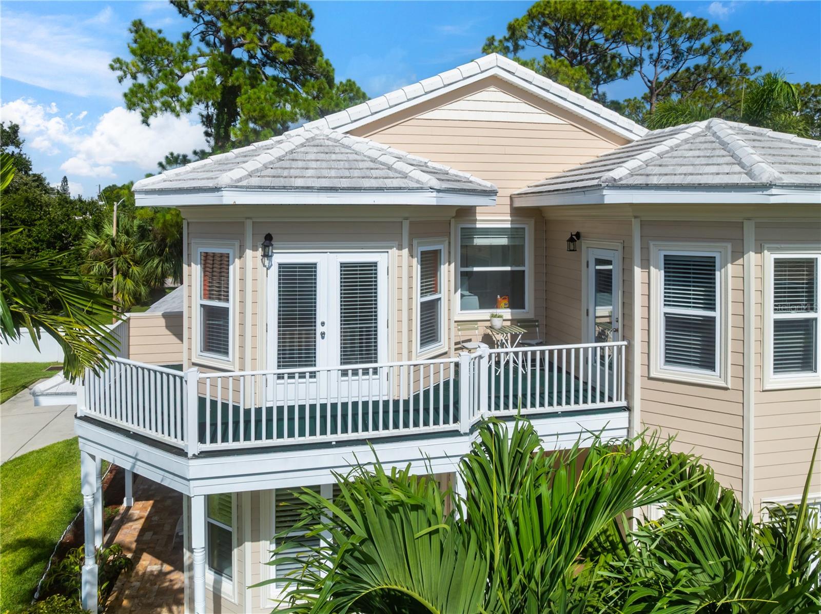 BOCA CIEGA CLUB - Residential