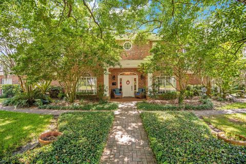 A home in WINTER PARK