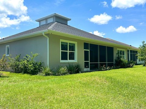 A home in DAYTONA BEACH