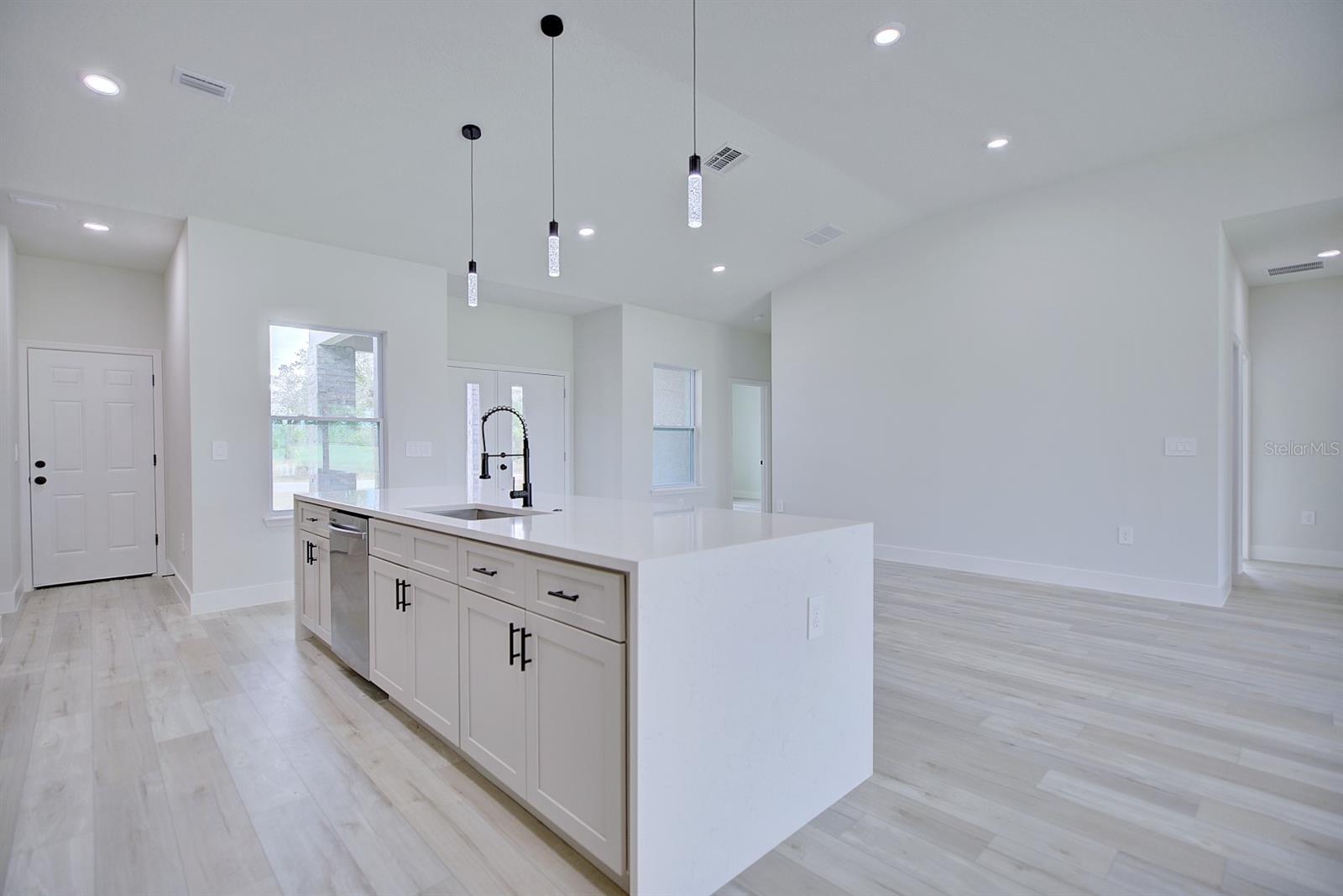 SUN N LAKE - Residential