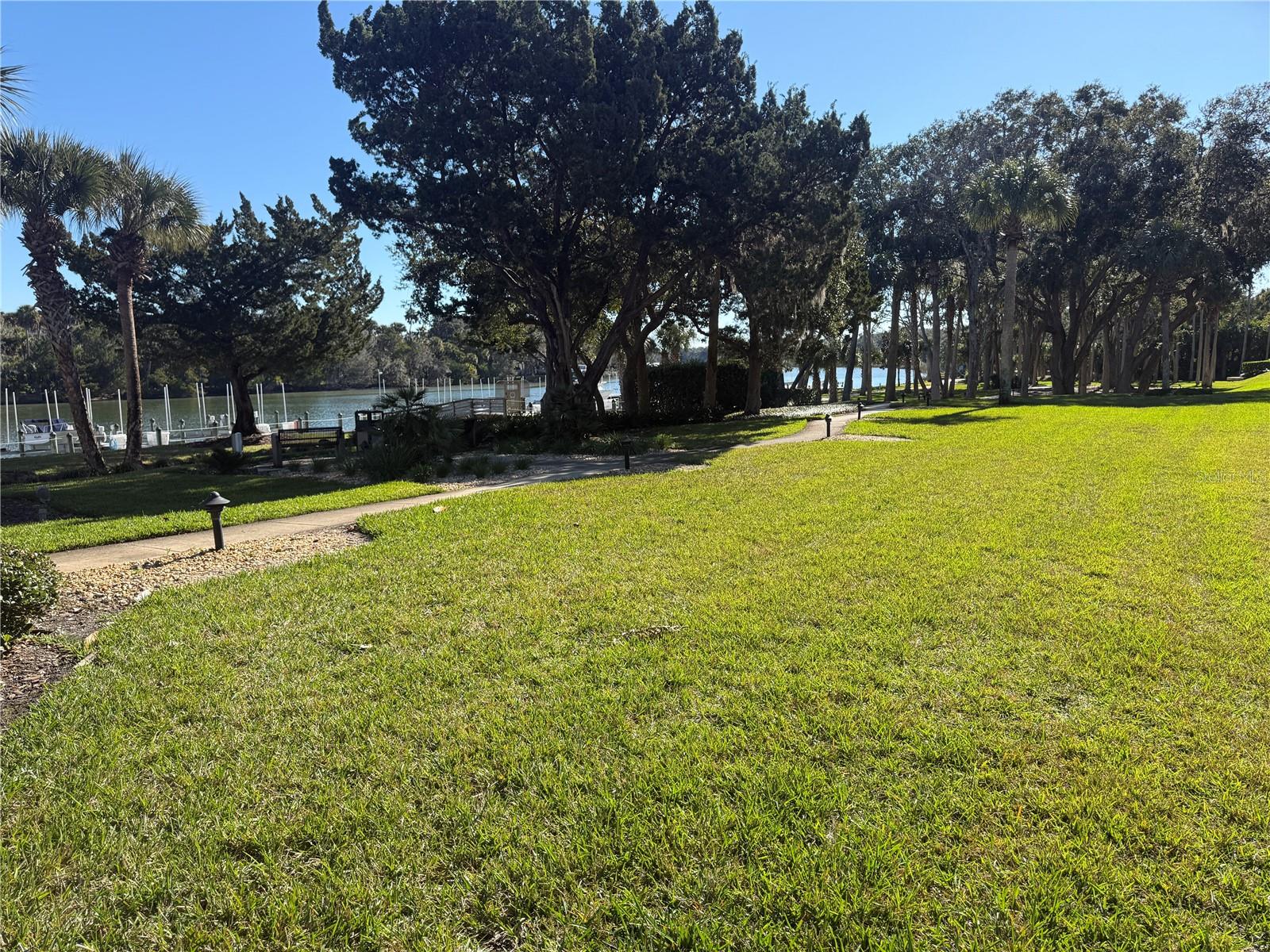 CANOPY WALK - Residential