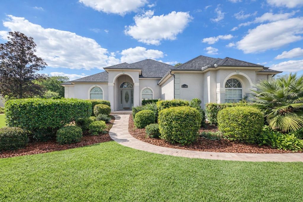 Photo of 39545 Harbor Hills Boulevard, Lady Lake, FL 32159 (MLS # O6386381)
