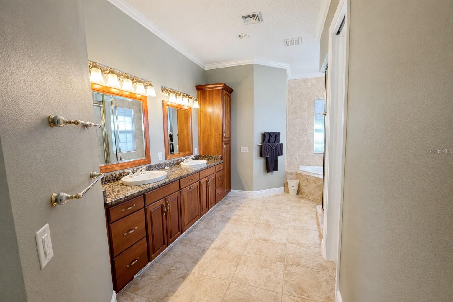 HARBOR HILLS - Residential