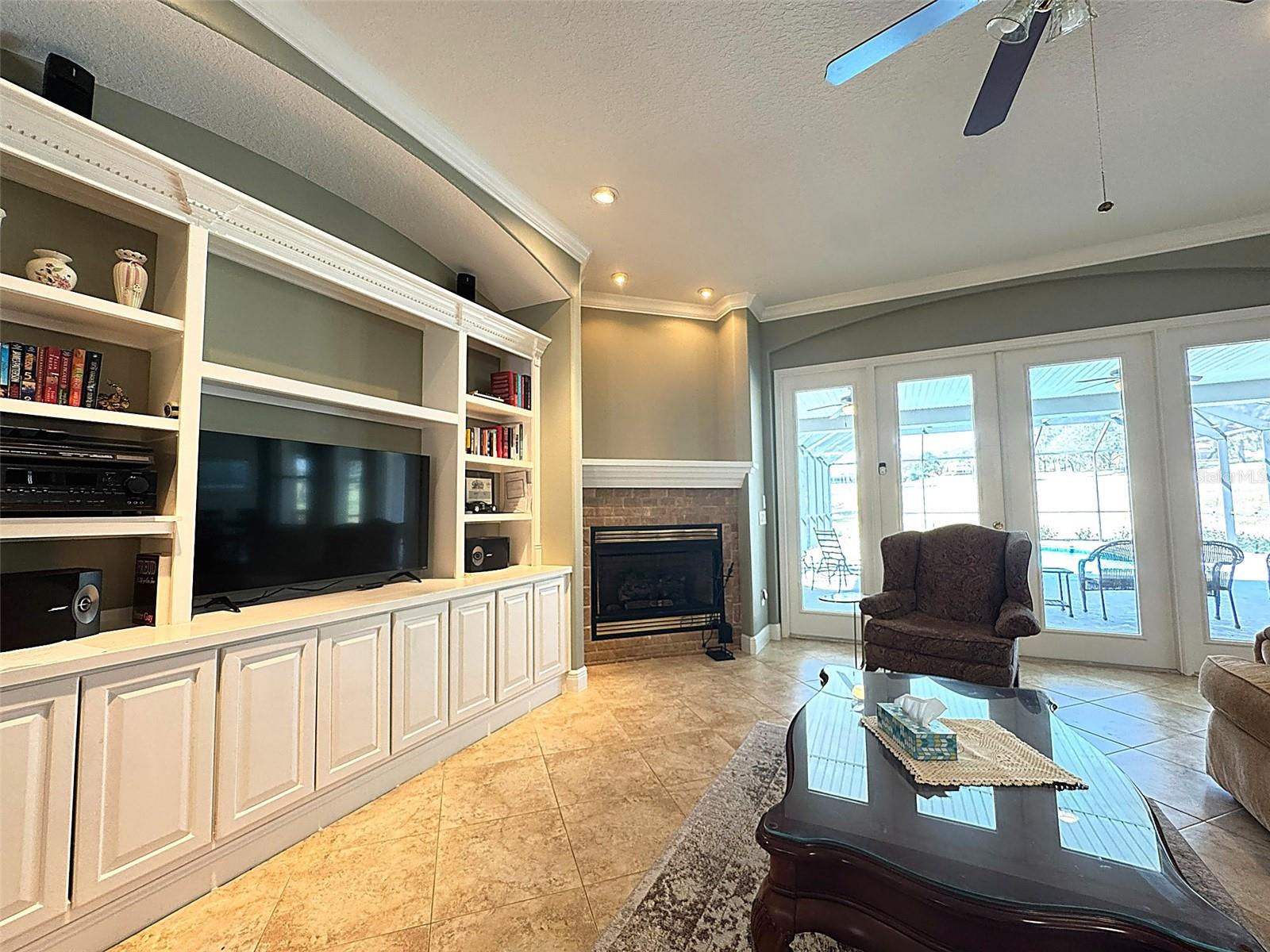 HARBOR HILLS - Residential