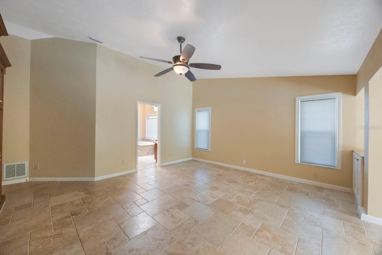 KENSINGTON OAKS - Residential