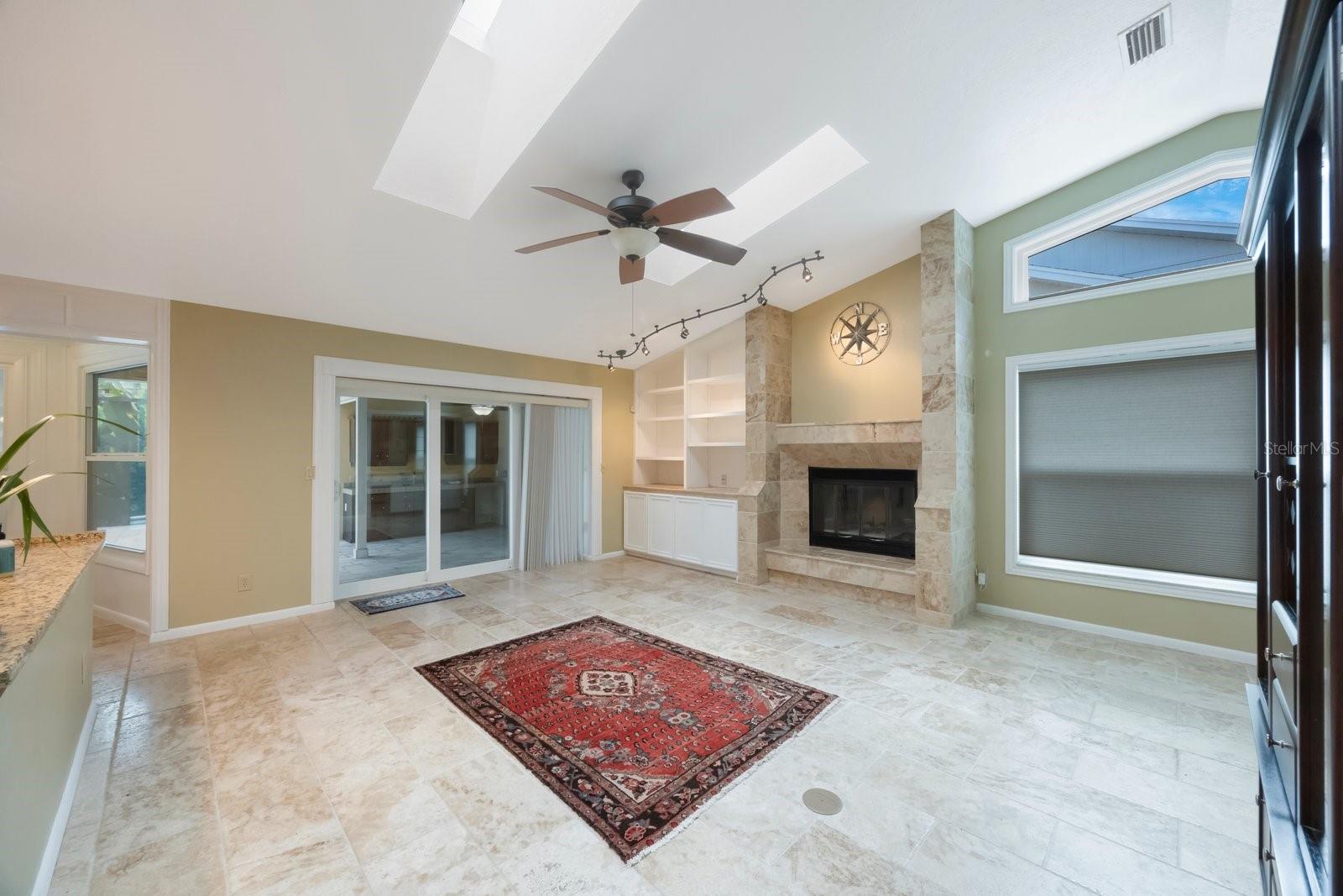 KENSINGTON OAKS - Residential