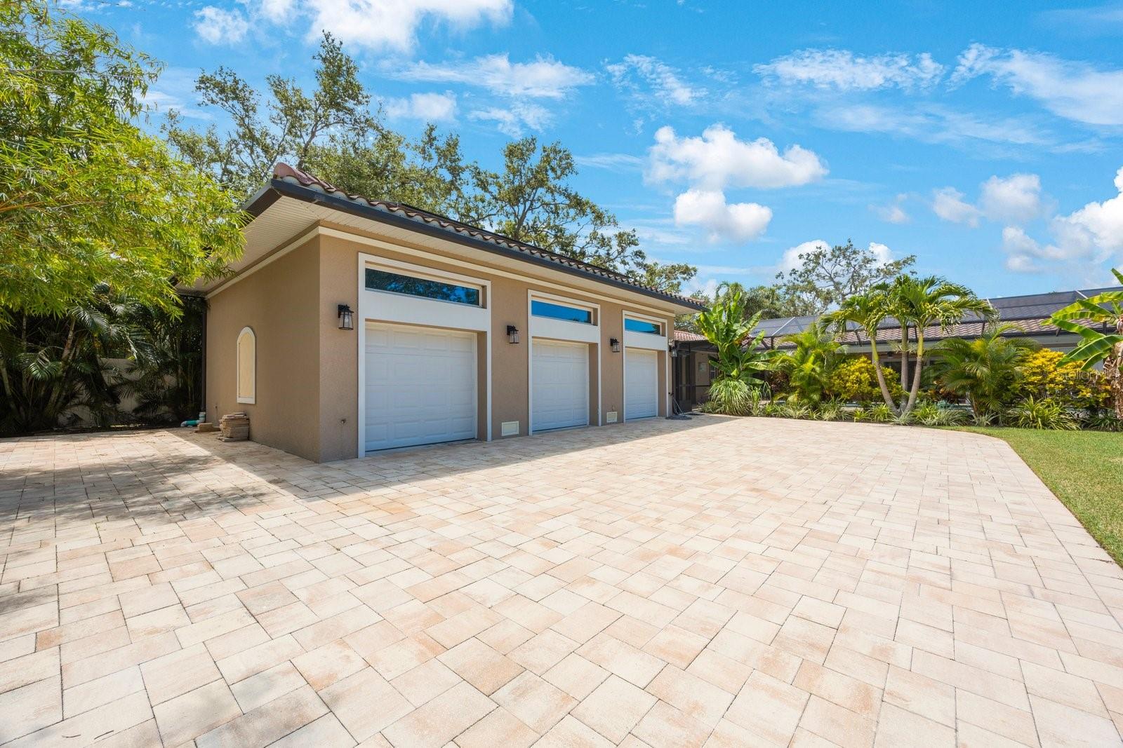 KENSINGTON OAKS - Residential