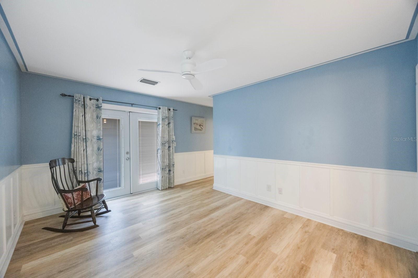 KENSINGTON OAKS - Residential
