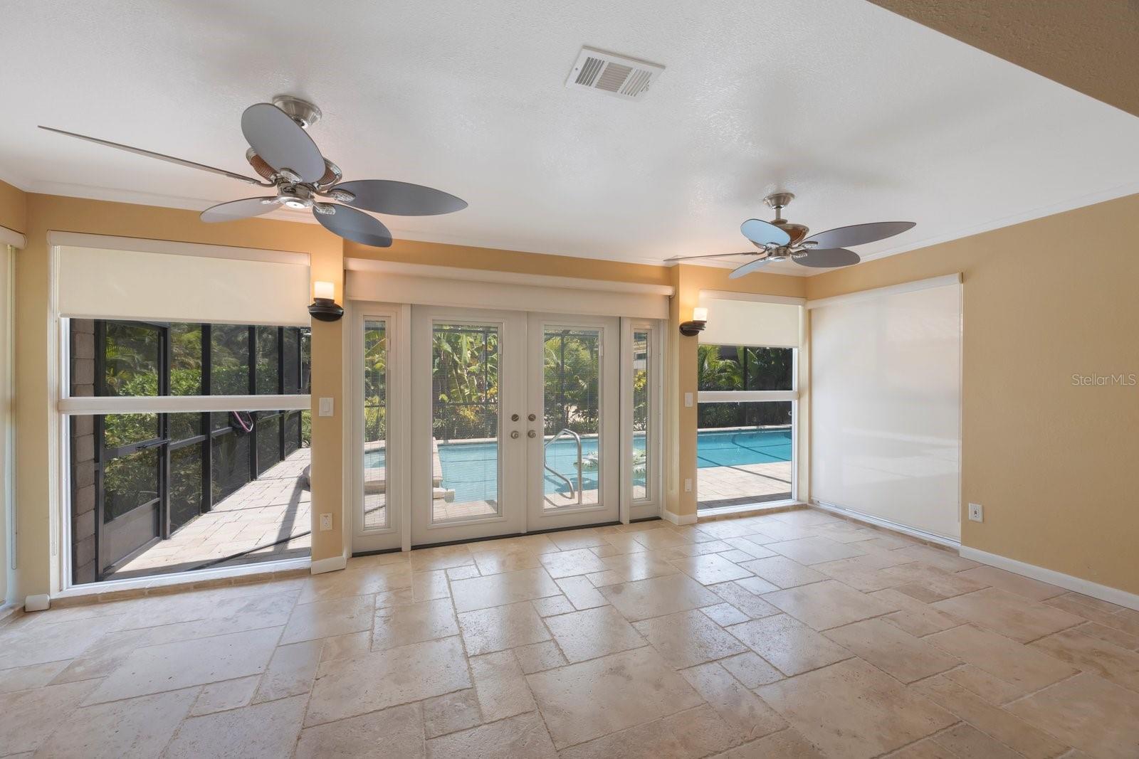 KENSINGTON OAKS - Residential