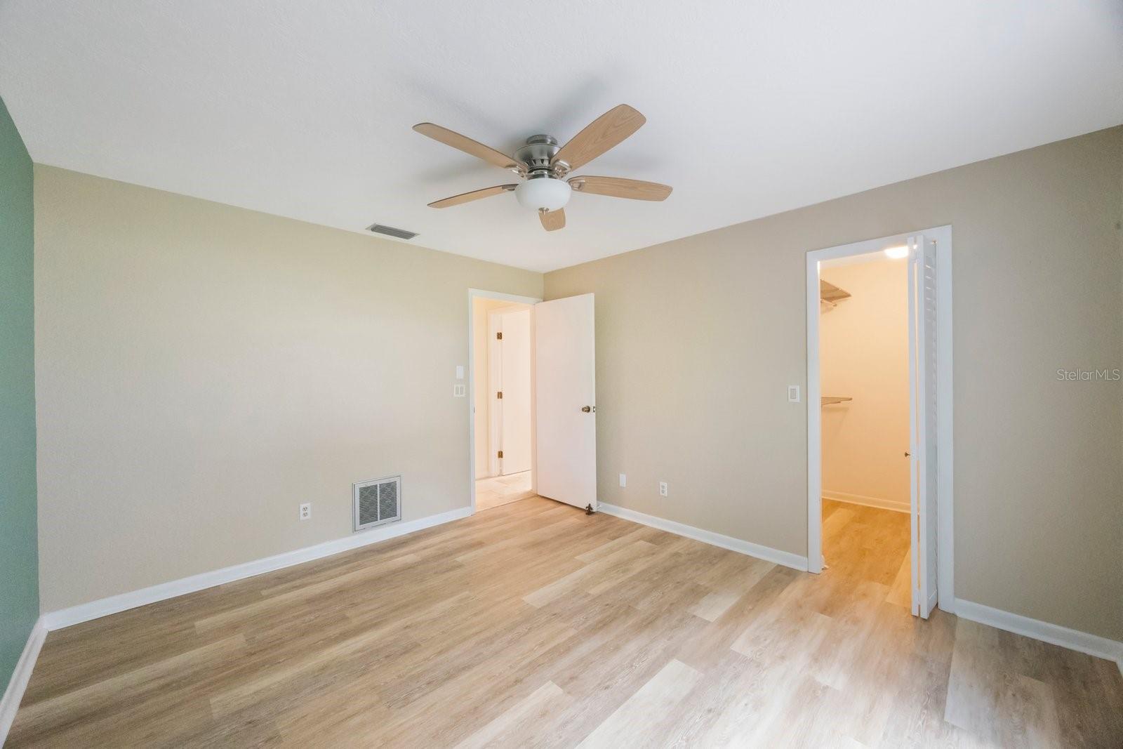 KENSINGTON OAKS - Residential