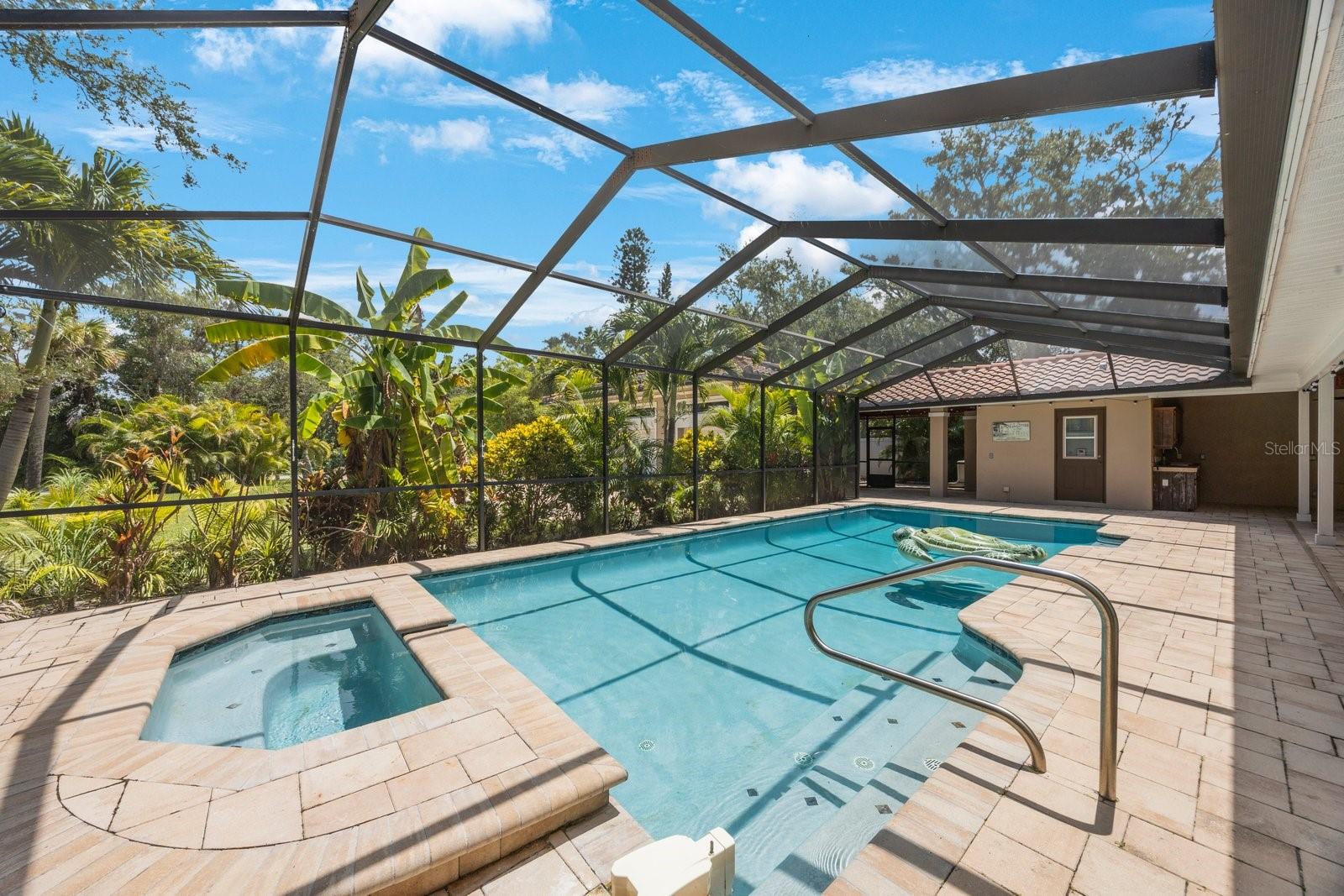 KENSINGTON OAKS - Residential