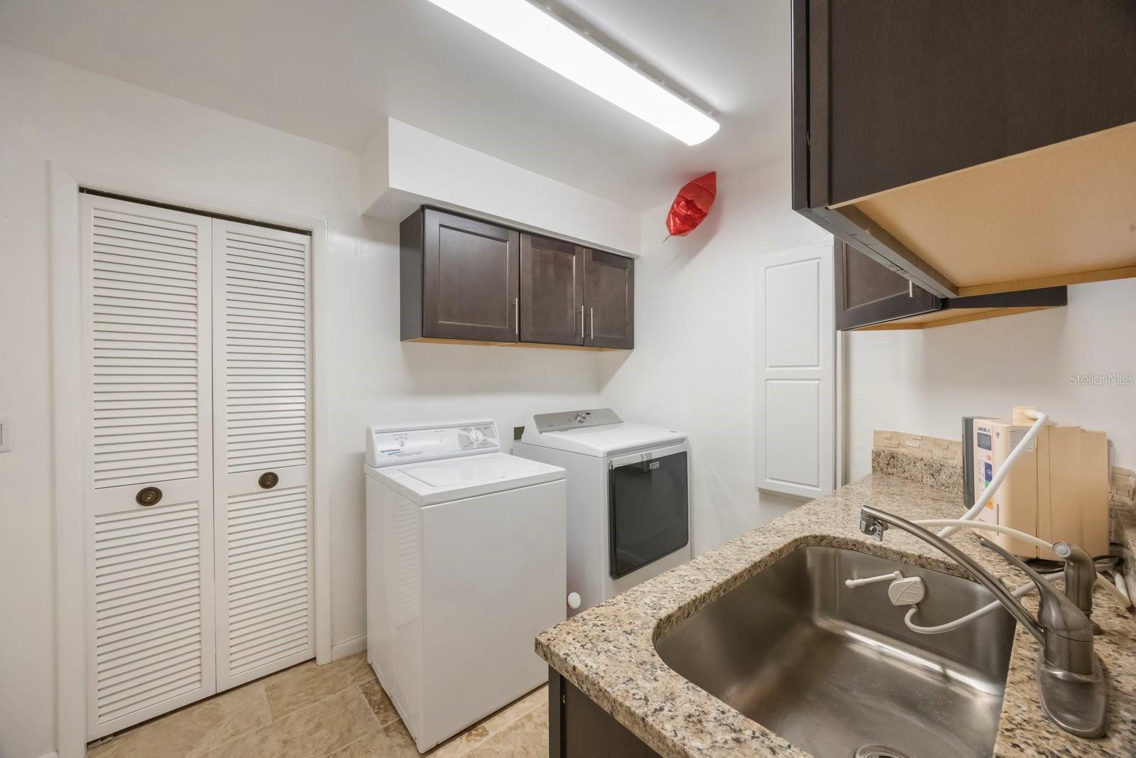 KENSINGTON OAKS - Residential