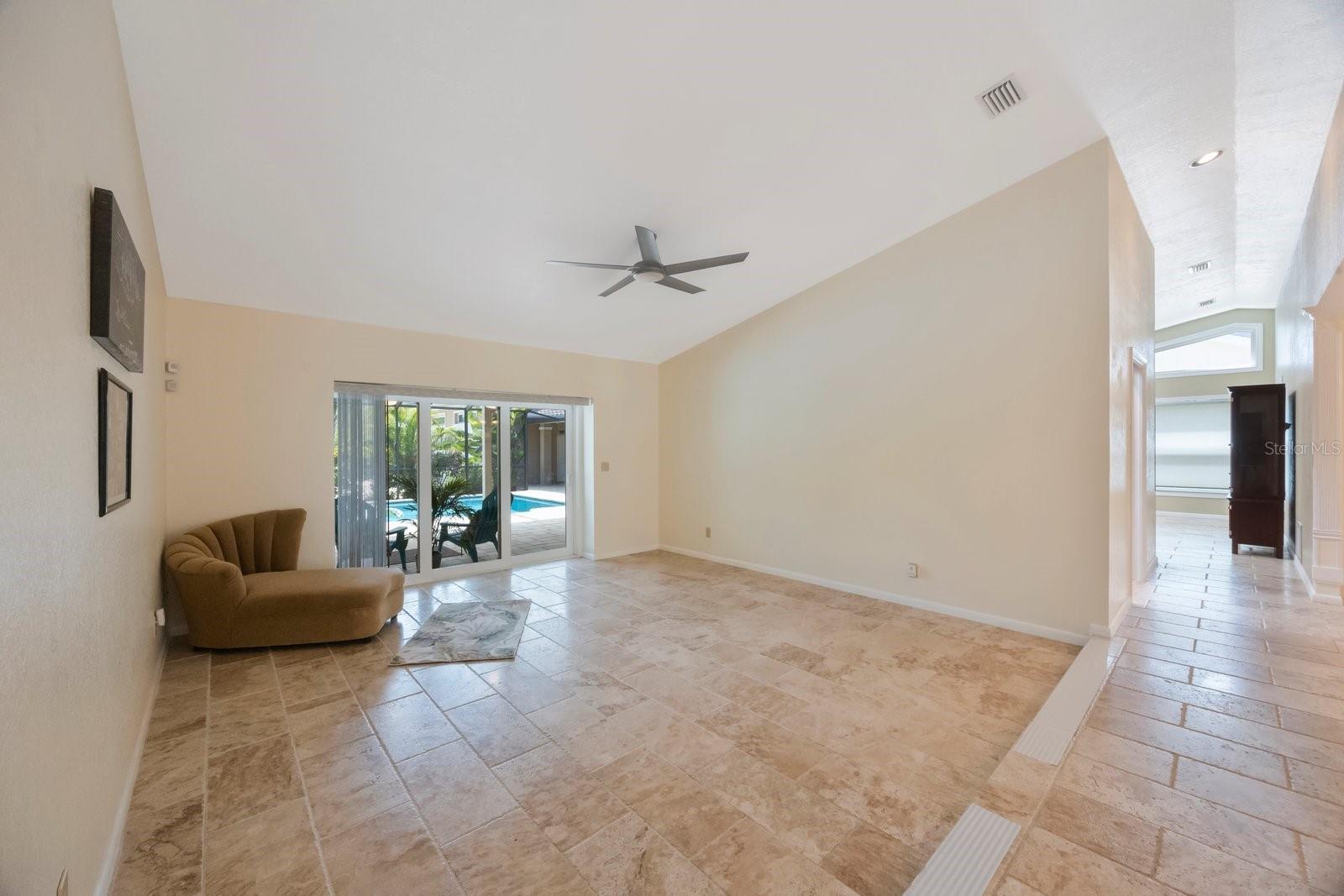 KENSINGTON OAKS - Residential