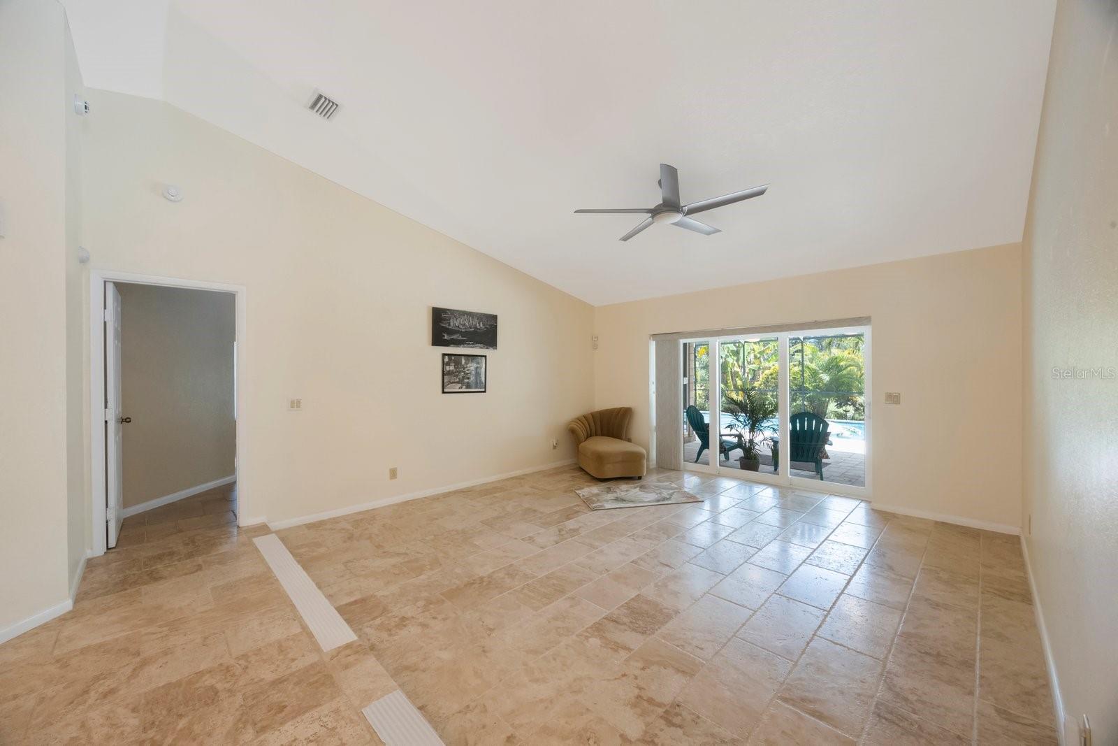 KENSINGTON OAKS - Residential