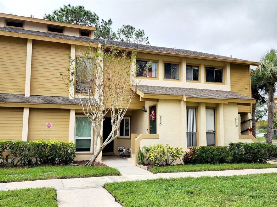 Beautiful and spacious condo situated in the highly sought-after community of The Fountains Condo. Conveniently located Near the Mall of Millenia, near great shopping, great restaurants and approximately 20 minutes from the airport. This modern condo provides a large living and dining area and an extra bedroom or den/ office with French doors. The extra room features windows with natural lighting over looking a pond.