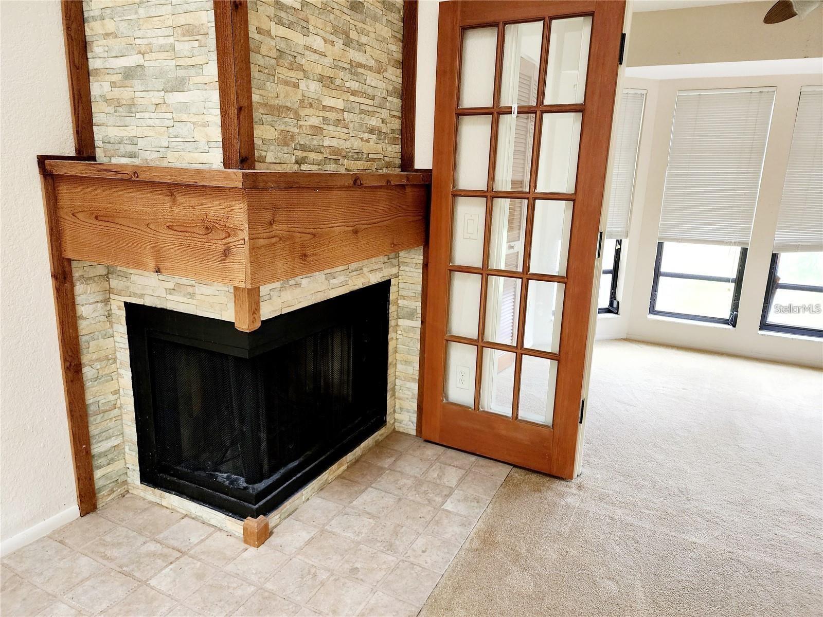 FOUNTAINS CONDO - Residential Lease