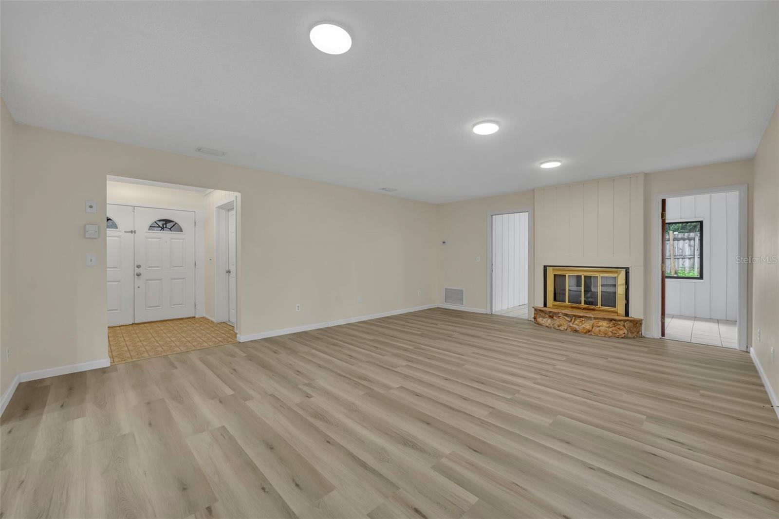 STERLING PARK - Residential