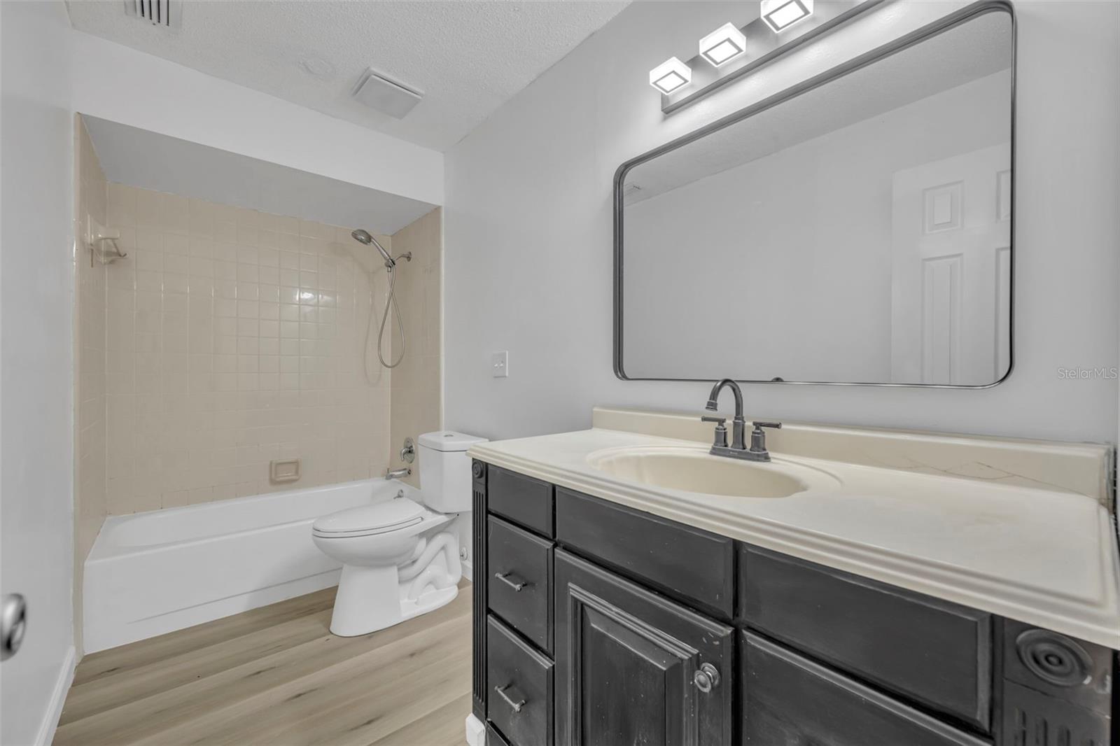 STERLING PARK - Residential