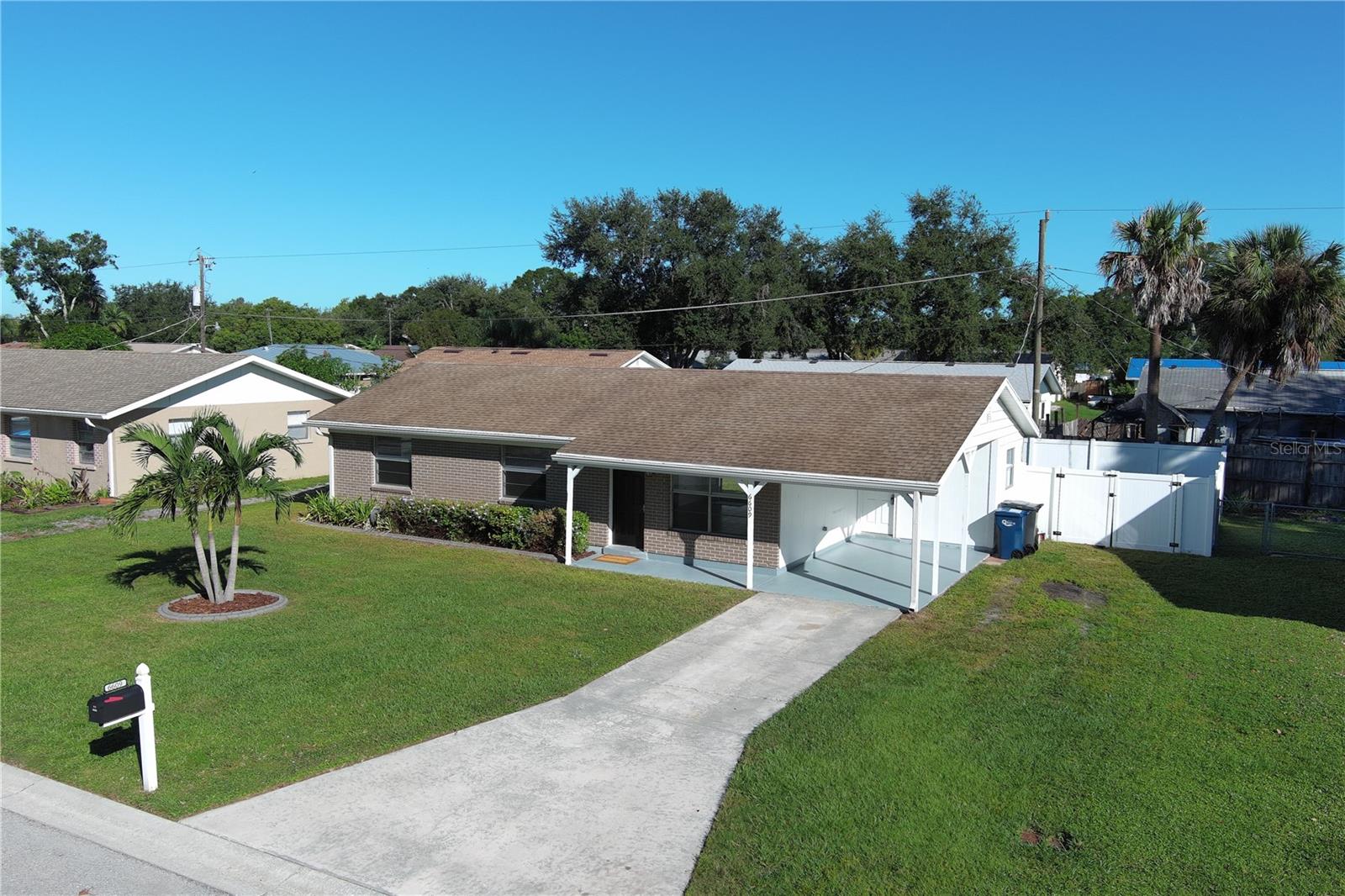 MANATEE PALMS UNIT TWO - Residential