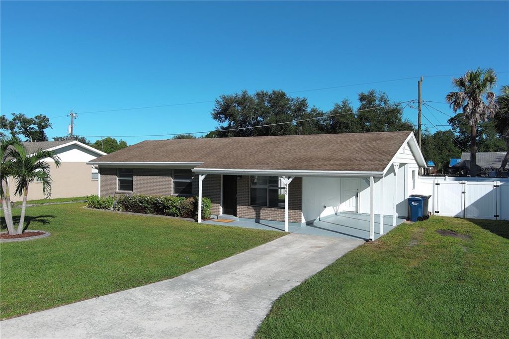 Photo of 6609 Alpine Lane, Bradenton, FL 34208 (MLS # A4666884)
