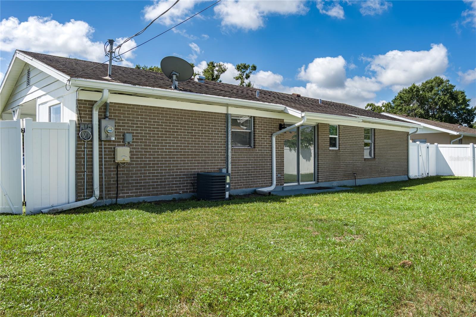 MANATEE PALMS UNIT TWO - Residential