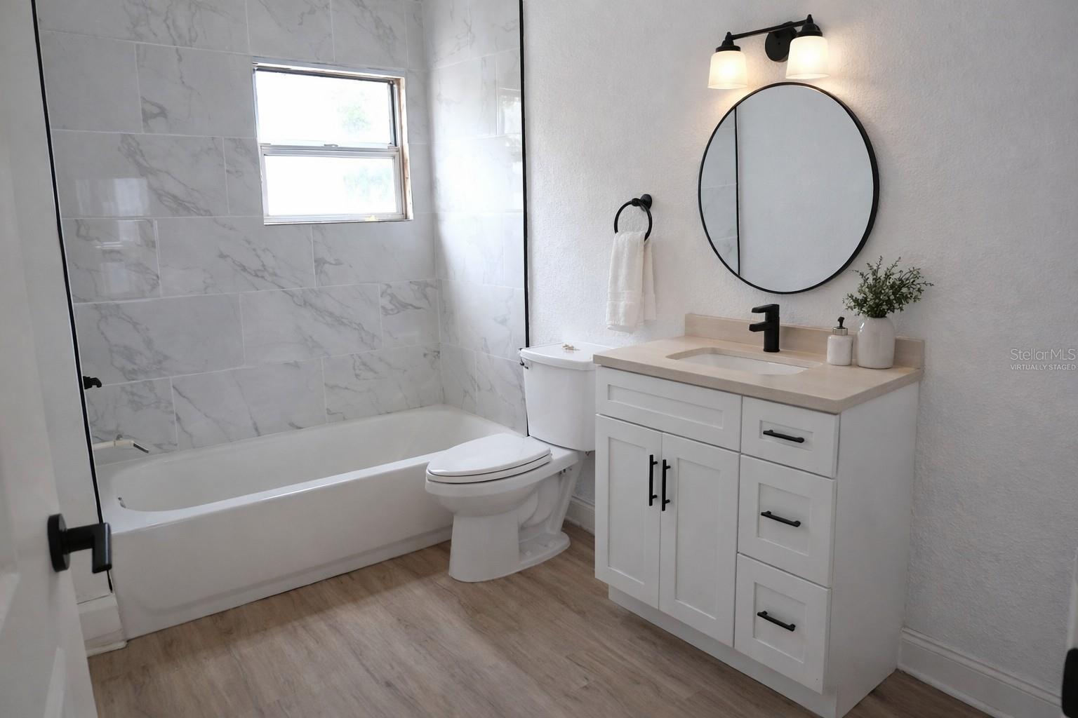 BACK BAY MANOR 3 - Residential