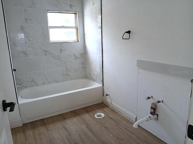 BACK BAY MANOR 3 - Residential