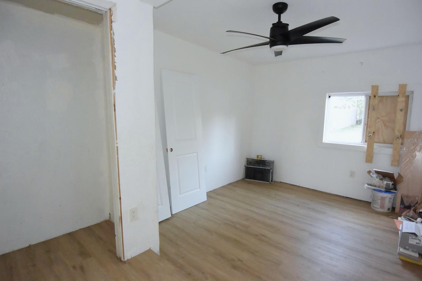 BACK BAY MANOR 3 - Residential