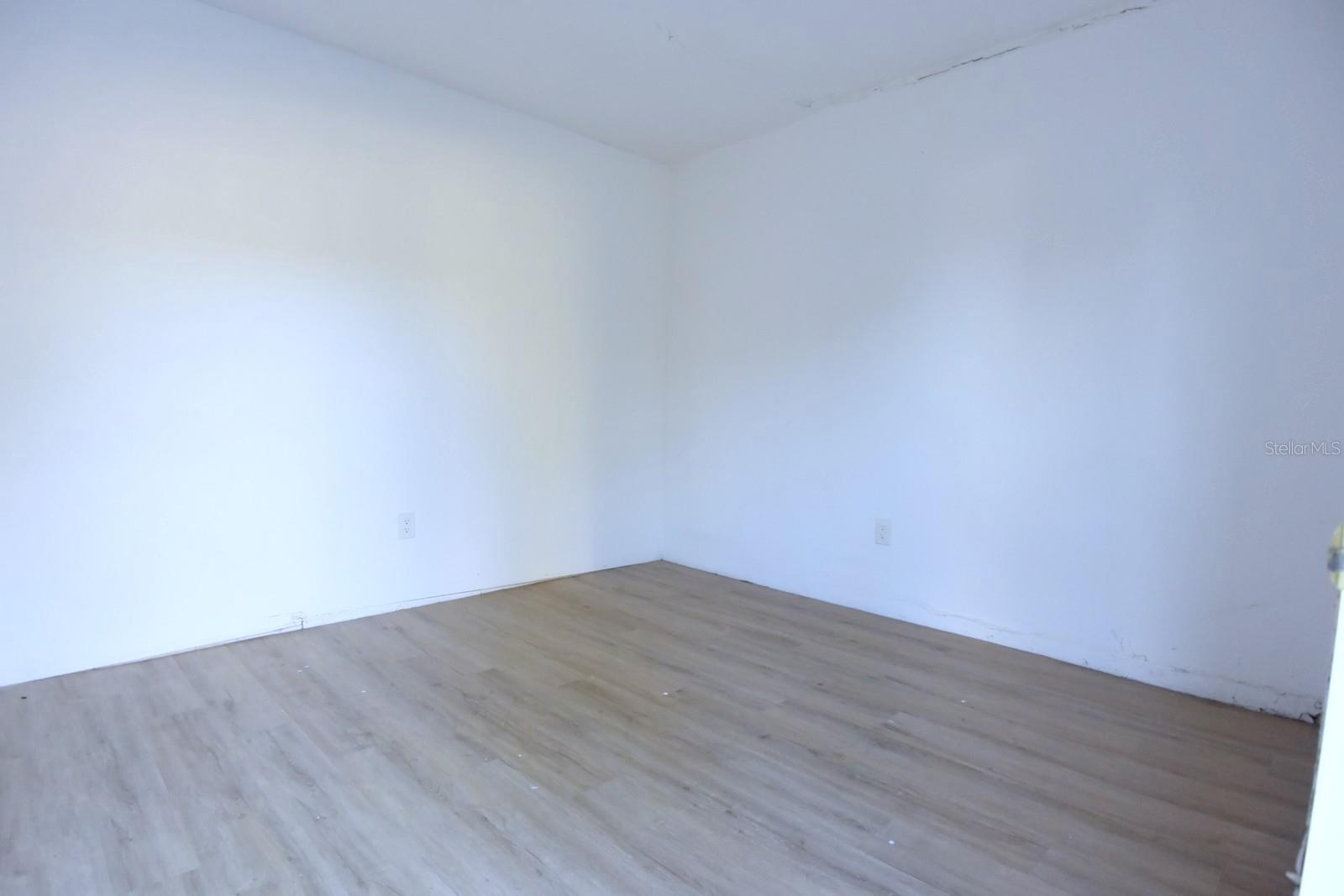 BACK BAY MANOR 3 - Residential