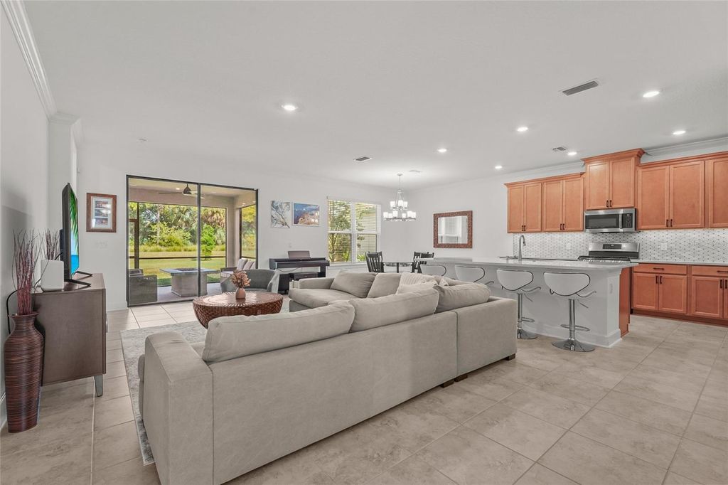 Photo of 6195 Mesa Glen, Bradenton, FL 34203 (MLS # A4667629)