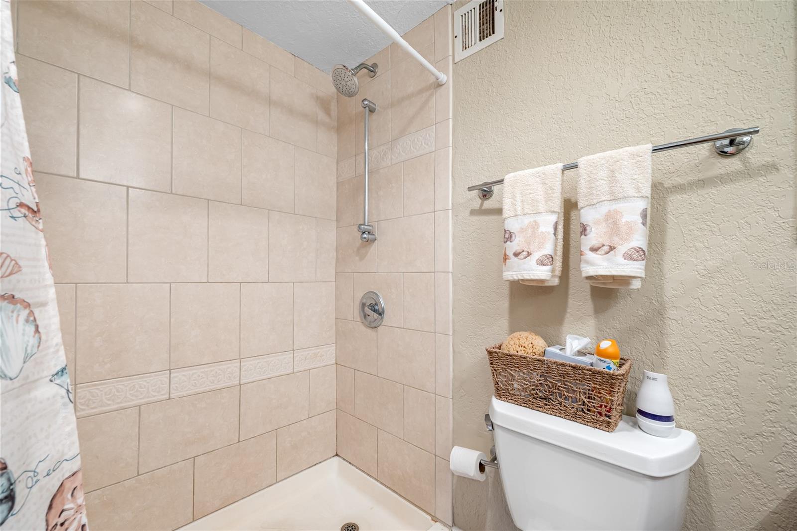 REGATTA BEACH CLUB CONDO - Residential