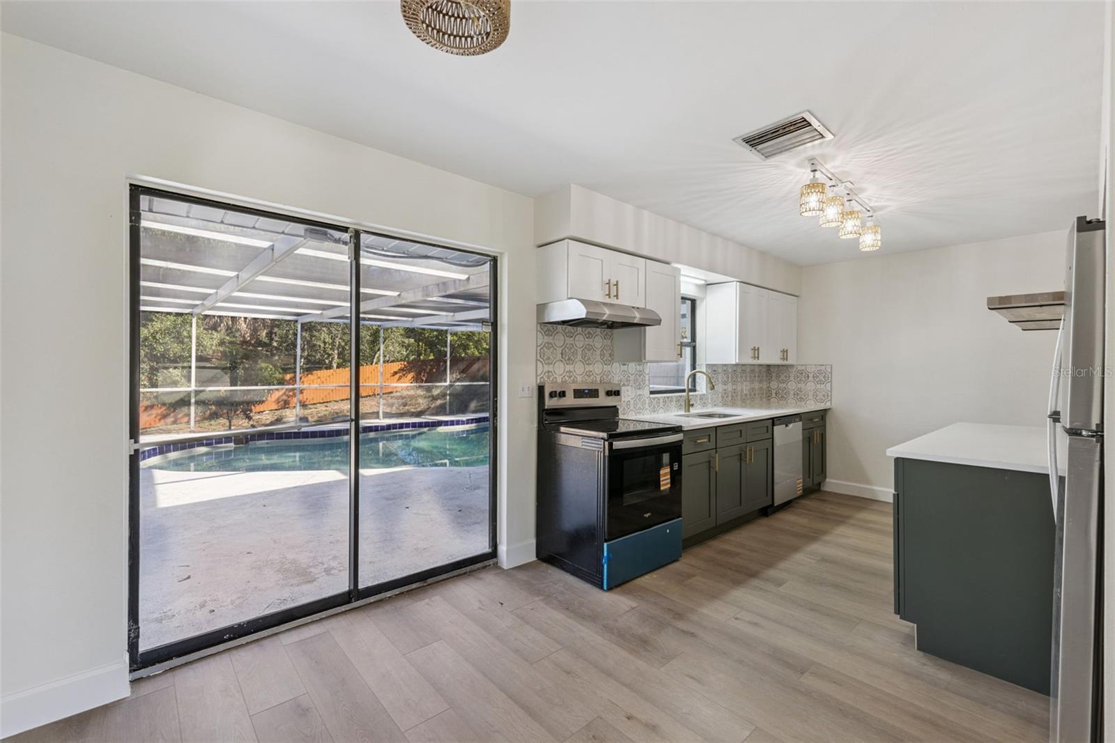 CLERMONT PINECREST - Residential