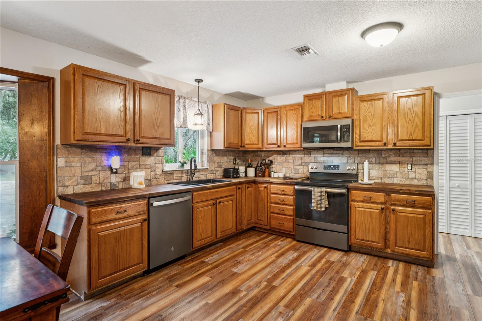 U S 19 11 ADD - Residential