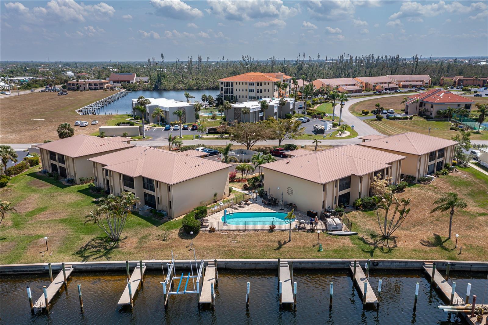 LYME TERRACE PH 04 - Residential