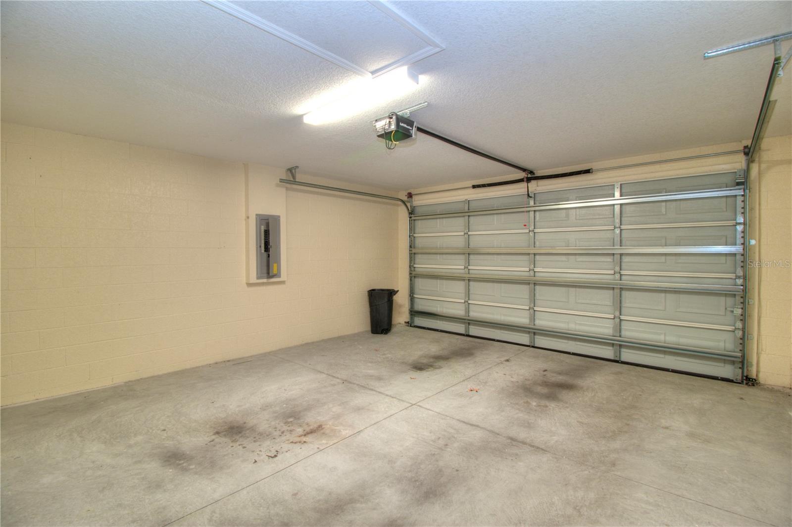 SILVER SPRINGS SHORES UNIT 7 - Residential