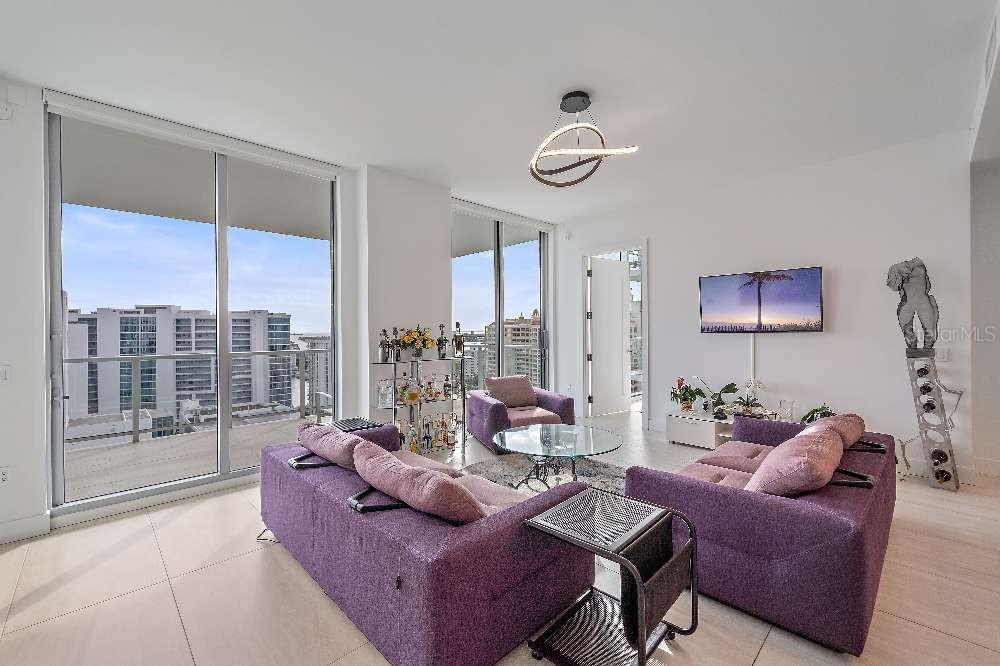 BAYSO SARASOTA CONDOMINIUM - Residential