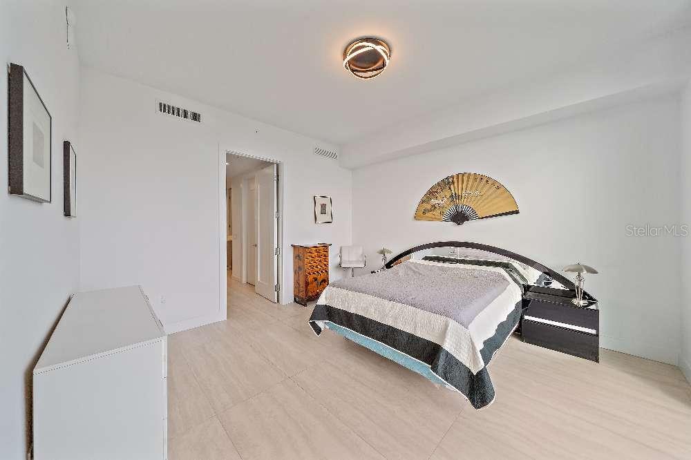 BAYSO SARASOTA CONDOMINIUM - Residential